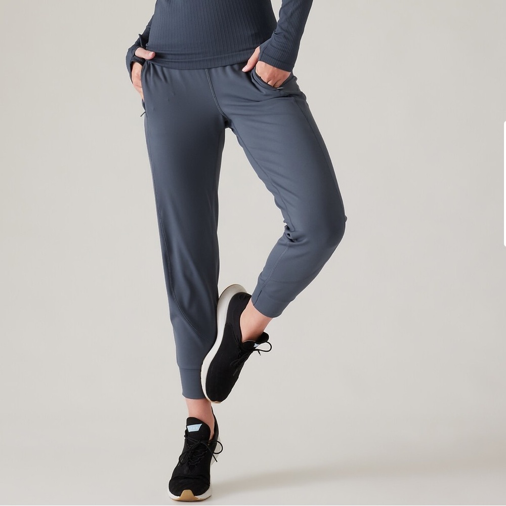 ATHLETA Rainier jogger pants zippered pockets mid rise granite blue size small